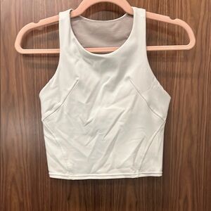 Lululemon Wunder Train Racerback Tank Top. Size 4. White.